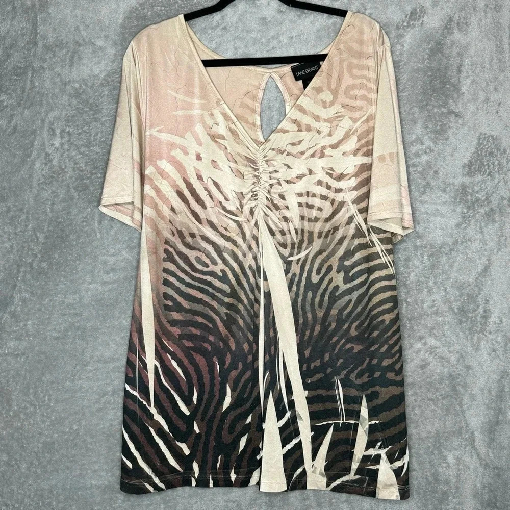 Lane Bryant 18 20 1X Shirt Top Brown Animal Top Short Sleeve V Neck Cutout Back